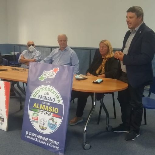 La presentazione della lista del centrodestra a Fagnano