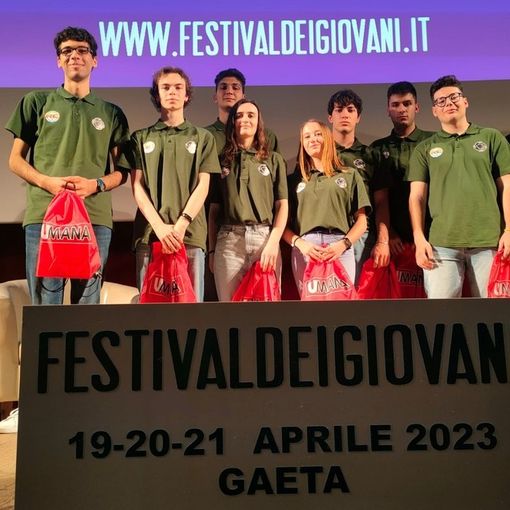I ragazzi della 5E dell’Istituto Comprensivo Geymonat di Tradate premiati a Gaeta