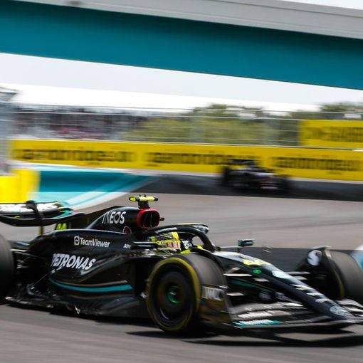 foto ufficiale Mercedes