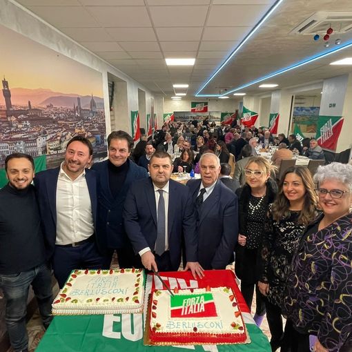 Forza Italia si ritrova a cena per il tradizionale scambio degli auguri. Aspettando il congresso provinciale e gli appuntamenti elettorali