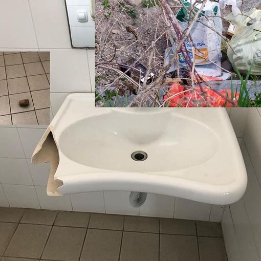 Le foto postate dal sindaco Foti