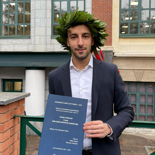 Il tigrotto Ghioldi si laurea in Economia. E ora ti aspettiamo in campo, dottore