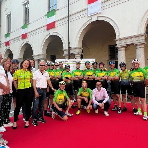VIDEO. Da Busto a Sanremo si pedala che è un piacere. Anche a 76 anni