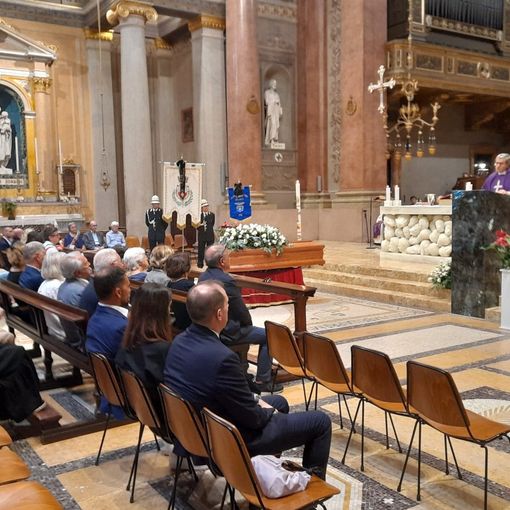 VIDEO - Politici, associazioni, professionisti, semplici cittadini: l'addio di Gallarate a Edoardo Guenzani