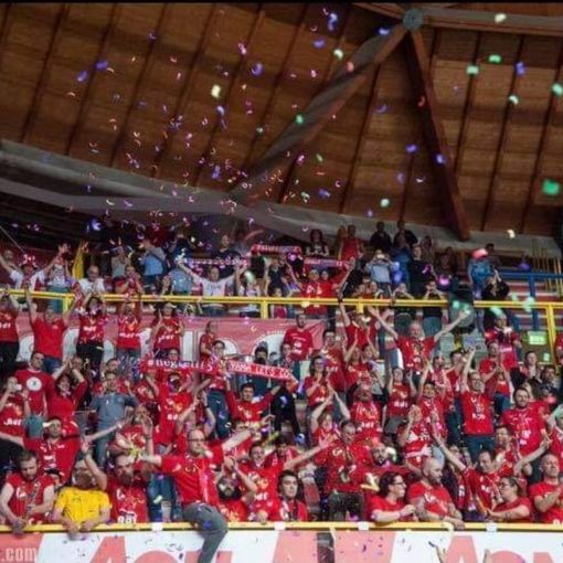 Il palazzetto di Busto sarebbe stato sold-out in occasione della semifinale di Champions