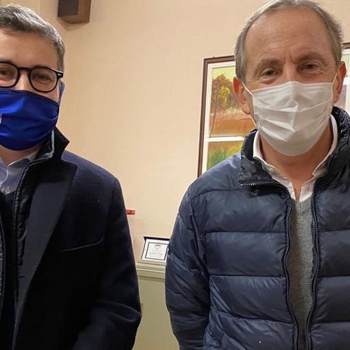 Andrea Cassani ed Emanuele Antonelli a Gallarate durante il falò