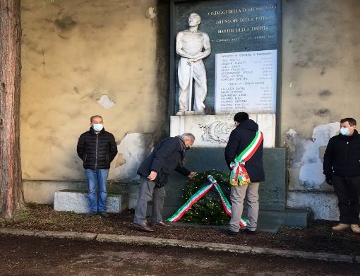 Commemorazione deportati Franco Tosi Legnano. «Combatterono disvalori che oggi sentiamo rinascere nel silenzio di troppi»