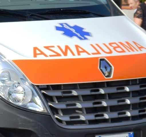 Busto, incidente alla rotonda sul Sempione: soccorsa anche una bimba di 5 anni