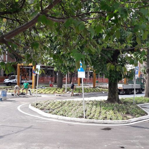 Lavori agli sgoccioli nella piazza antistante la stazione ferroviaria di Gallarate