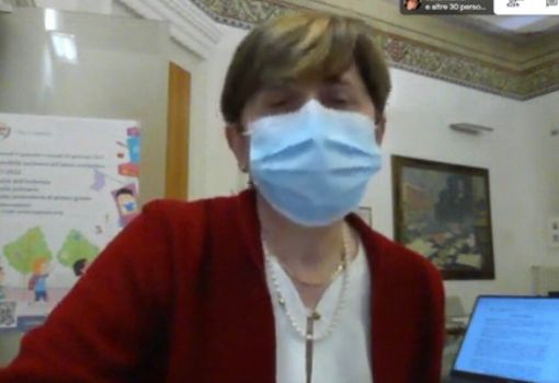 L'assessore Anna Pavan ieri sera in consiglio a Legnano