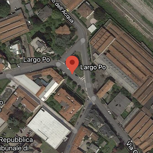 Largo Po, da via Caprera a via Dell'Acqua, in effetti segue il disegno della &quot;variante Ascari&quot; del circuito di Monza
