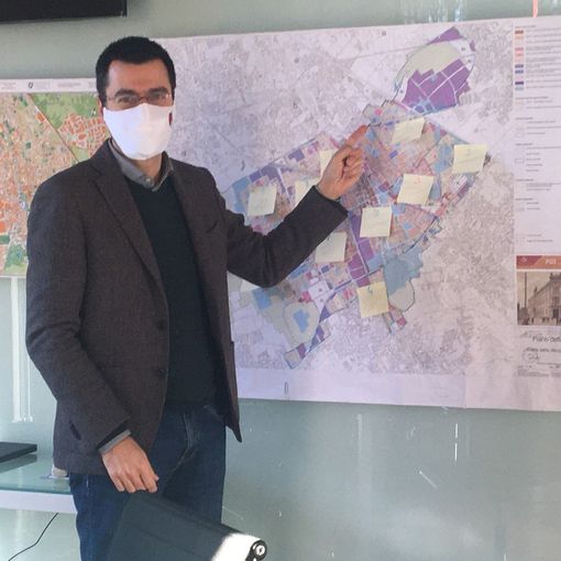 Il sindaco Lorenzo Radice, che ha presentato la metamorfosi dell'area con l'assessore Lorena Fedeli