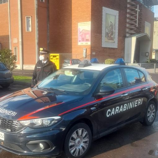 Jerago, anziana gettata a terra e rapinata: due uomini arrestati dai carabinieri