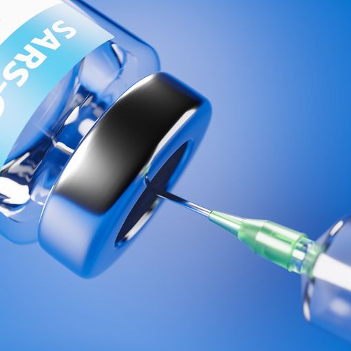 Vaccini covid, chiude MalpensaFiere: l'sms di Poste avvisa dello spostamento a Gallarate