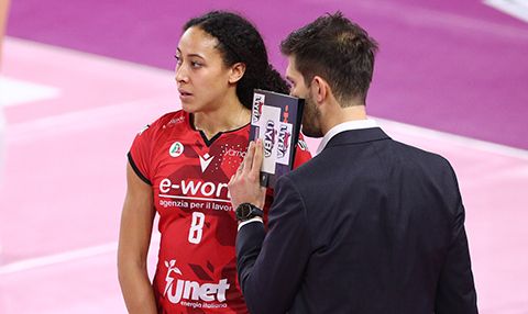 Uyba: due giocatrici dell'Eczacibasi positive al covid, ma la partita dovrebbe giocarsi