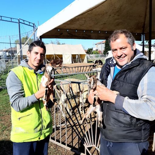 Il dono di Manuel Bongini e degli agricoltori parabiaghesi al Circo Kino