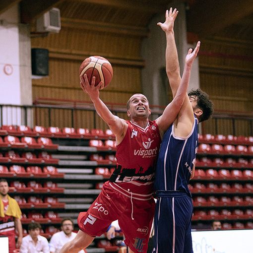 Successo dei Knights in gara-1 dei playoff di C Gold