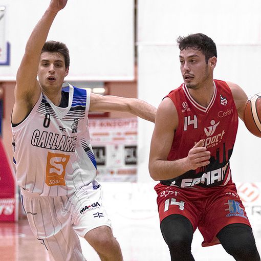 Una fase del derby tra Legnano e Gallarate