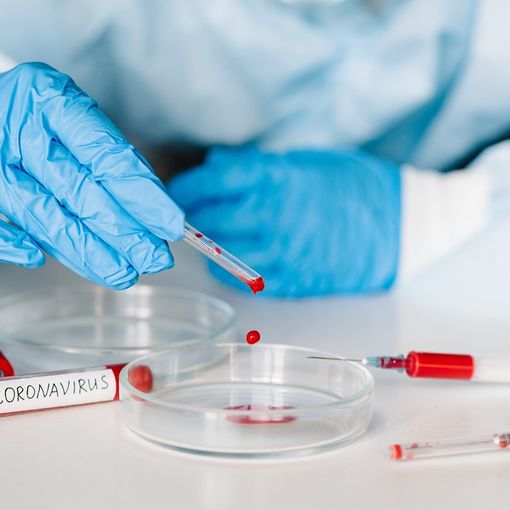 Covid-19, in Italia oggi 13.908 nuovi positivi e 316 decessi. Oltre trecentomila i tamponi analizzati
