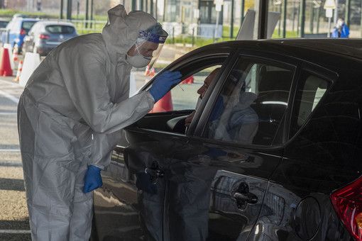 Coronavirus, in provincia di Varese 3.647 nuovi contagi. In Lombardia oltre 36mila, in Italia 155mila