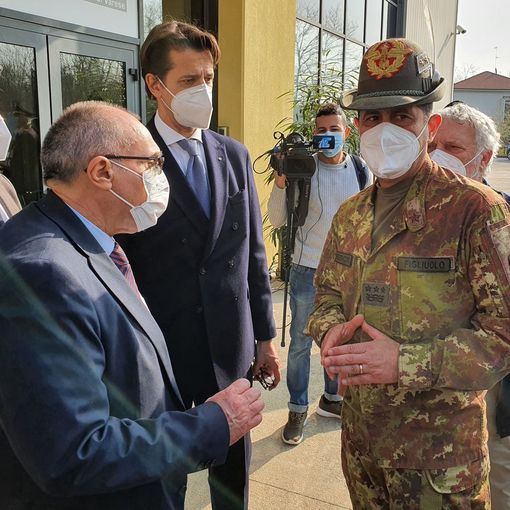 Il generale Figliuolo all’hub di MalpensaFiere: «Un esempio di buona pratica»