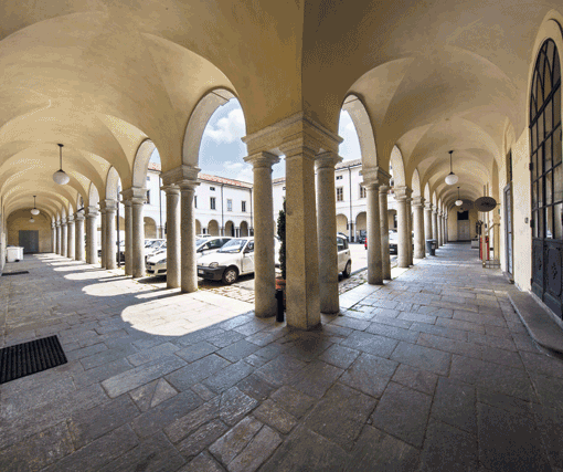 Busto, concerto per la Festa della Repubblica nel cortile del municipio