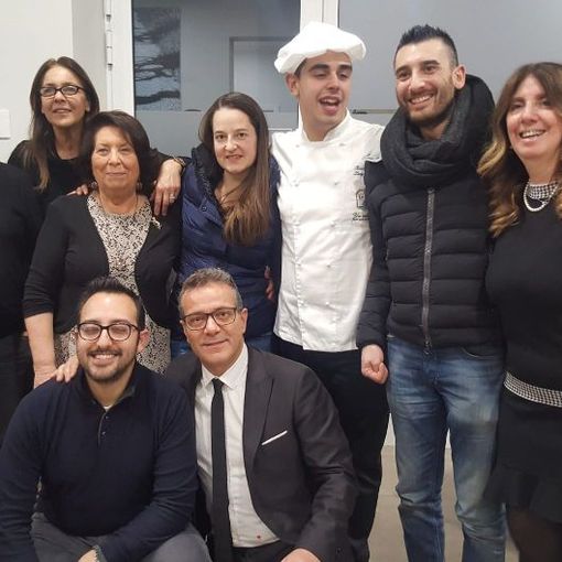 A Lé Ris una cena per festeggiare la sfida vinta da Riccardo