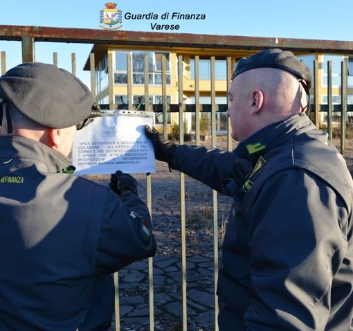 La Guardia di Finanza sequestra area industriale dismessa con amianto