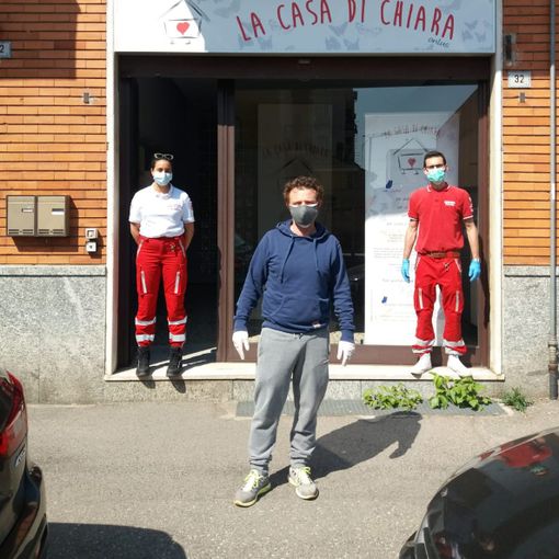 Dalla Casa di Chiara un dolce dono per Pediatria, medici e infermieri