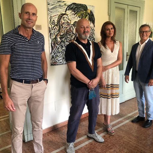 Da attore a pittore, Stefano Chiodaroli espone la sue tele a Busto