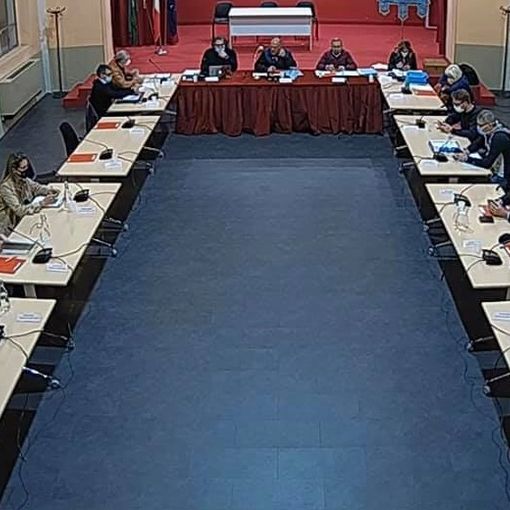 Olgiate, seduta a velocità record. Passa il bilancio, non la polemica