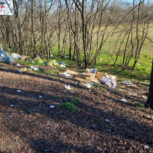A Castellanza ricomincia la battaglia ai “rifiuti selvaggi”: Strade Pulite torna in campo e chiama i cittadini
