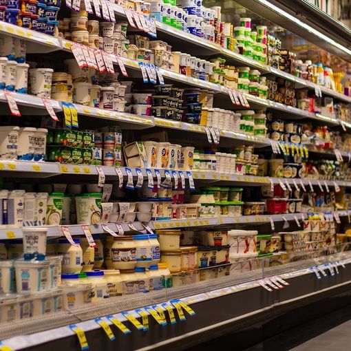 Festività di Pasqua, l’amministrazione di Busto scrive ai supermercati: «Attenzione agli assembramenti»