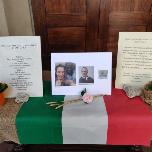 Allestimento al Tempio Civico per le vittime dell'attentato in Congo. «Ricordiamoli nella preghiera»