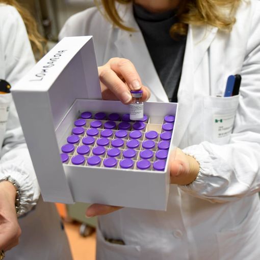 Covid, al via oggi nel Varesotto la vaccinazione degli over 80: ecco modalità e sedi delle somministrazioni