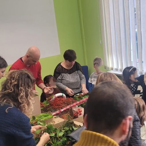 FOTO. Marnate, tutti al lavoro per il Natale