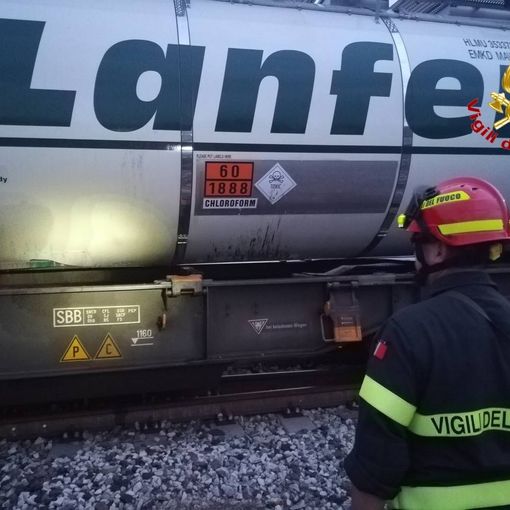 VIDEO. Intervento concluso alla galleria di Laveno, rimosso il treno: avanti con il ripristino della tratta