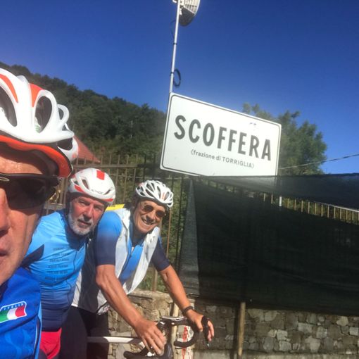 «Altri 167 chilometri e ci siamo divertiti tanto. Che emozione collegarsi con i ragazzi di terza media»
