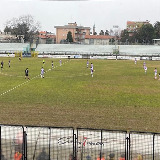 VIDEOINTERVISTA. Il Legnano continua a vincere: 2-0 contro il Derthona e terzo successo di fila. Punzi:«Solidità difensiva? Merito del lavoro di tutta la squadra»