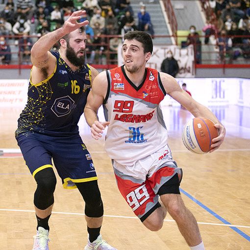 Legnano Basket supera Vigevano. Con Bianchi in campo