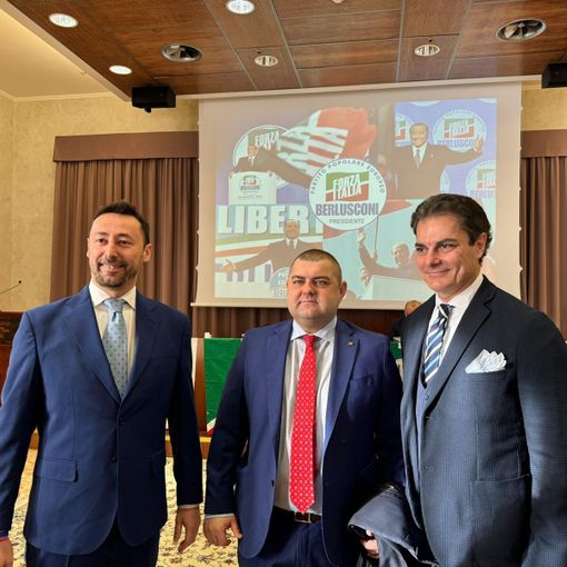 Da sinistra, il segretario provinciale Longhini, il coordinatore regionale Sorte e il vicecoordinatore regionale Taldone