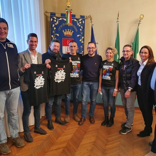 Maratona di Roma, Busto c’è. Una staffetta unisce quattro società