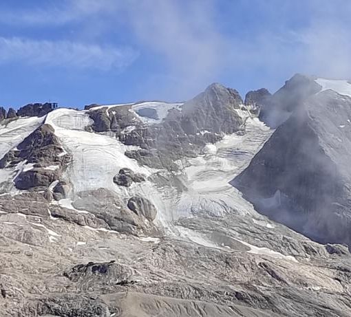 La foto scattata oggi alle 16.30 da Marco Tosi (il bustocco sotto in un'immagine del suo profilo )