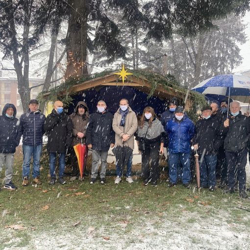 La solidarietà non teme la neve: 250 pacchi ai poveri