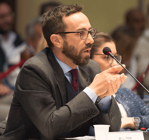 Matteo Tosi quando sedeva in Consiglio comunale a Busto