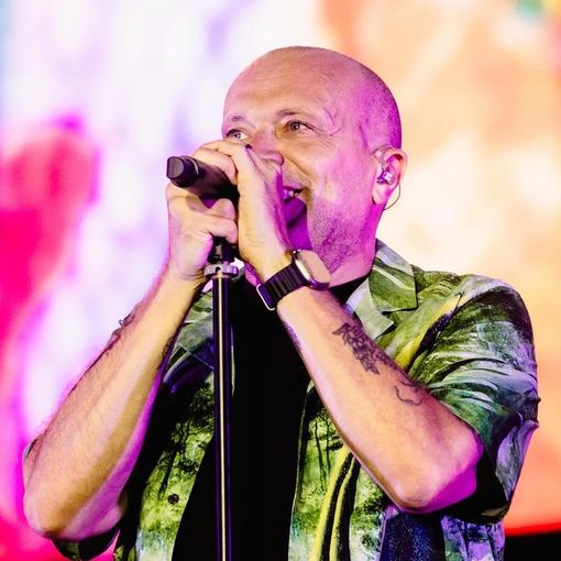 foto dal profilo ufficiale Fb di Max Pezzali