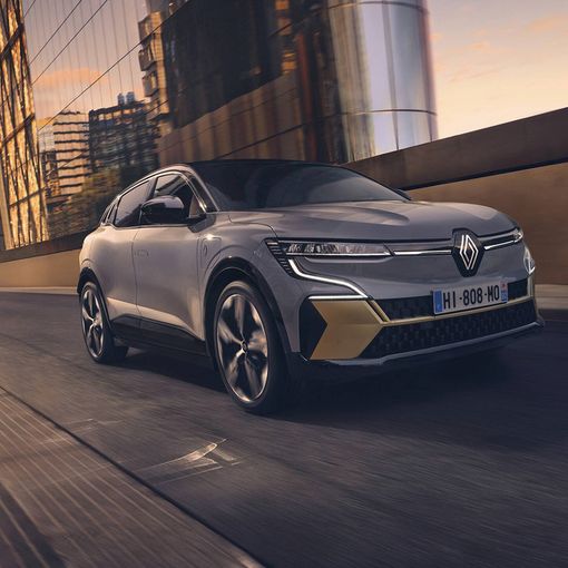 Nuova Renault Mégane E-TECH: tecnologia è anche sicurezza. Scoprila nei Paglini Store