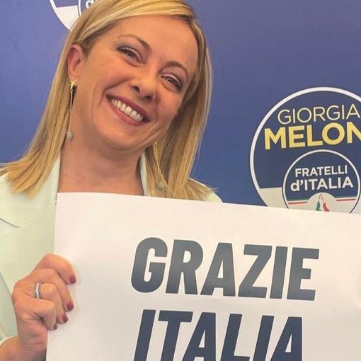 Giorgia Meloni nella foto postata sul suo profilo ufficiale su Facebook