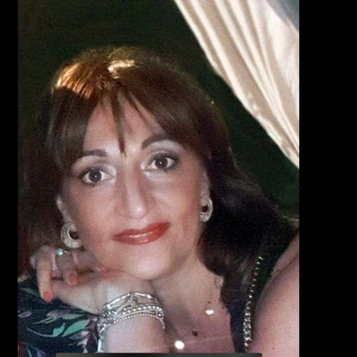 Addio a Miriam Megali: il quartiere Beata Giuliana piange la sua parrucchiera di fiducia, un esempio di coraggio e resilienza