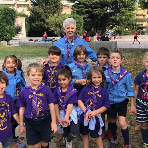 Diventare scout dopo i sessant’anni. La storia di “Nonna Arcobaleno”
